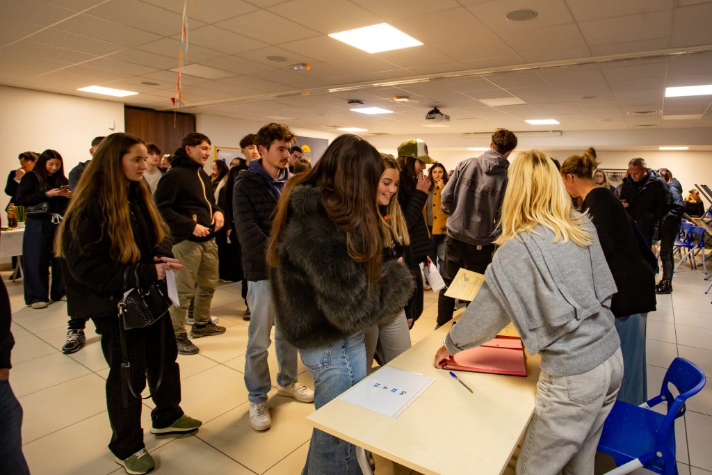 Coup de pouce aux jeunes Sanaryens