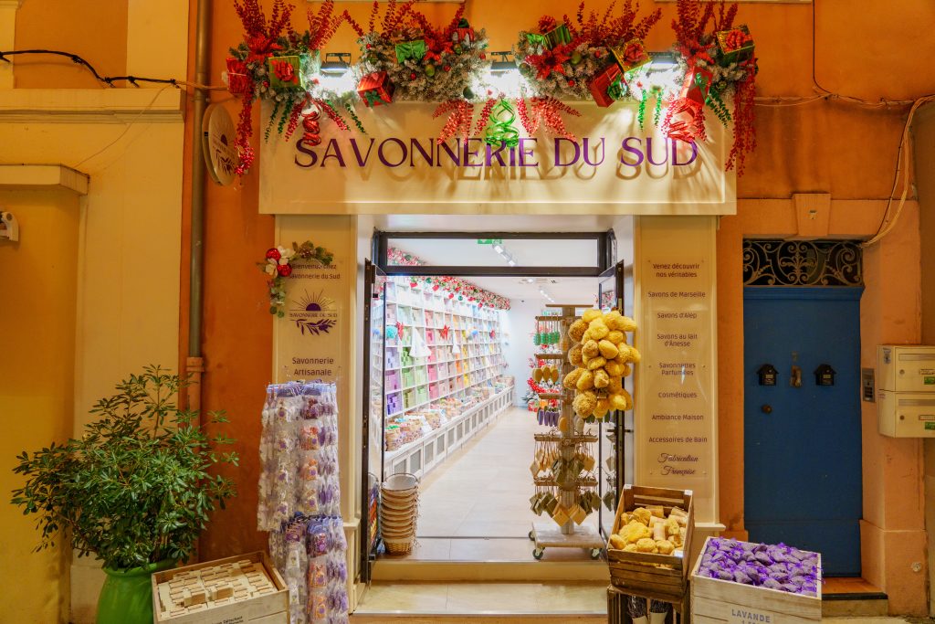 Les vitrines de Noël récompensées - Savonnerie du sud