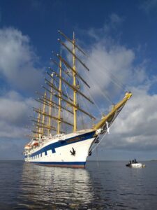 Le Royal Clipper fait escale à Sanary-sur-Mer