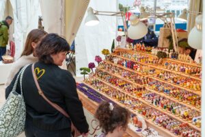 Sanary célèbre l’art santonnier et les traditions provençales
